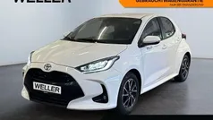 Weiss Gebraucht 2024 Toyota Yaris Team Kleinwagen | 18.280 € (Guter Preis)