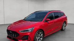 Rot Gebraucht 2023 Ford Focus ST-Line Kombi | 26.880 € (Fairer Preis)