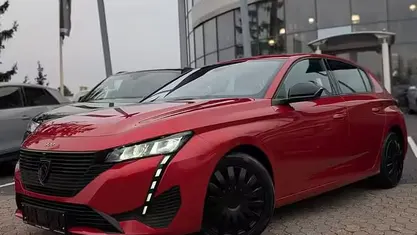 Gebraucht Peugeot 308 Active 110 PS (80 kW) 2022 Rot Limousine