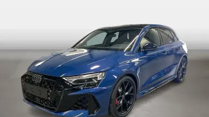 Gebraucht Audi RS3 Sport 400 PS (294 kW) 2026 Blau Limousine
