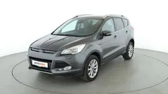 Grau Gebraucht 2016 Ford Kuga Titanium SUV | 17.150 € (Fairer Preis)