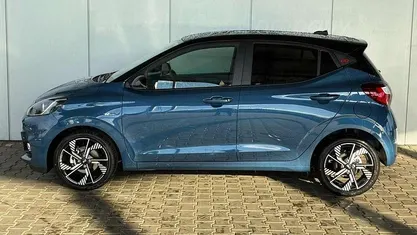 Vibrant blue pearl / dac... Neu 2025 Hyundai i10 N Line Kleinwagen | 21.250 € (Fairer Preis)