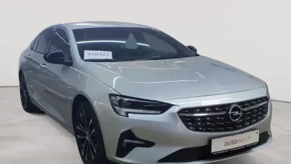 Gebraucht Opel Insignia Business 174 PS (127 kW) 2022 Argonsilber metallic Limousine