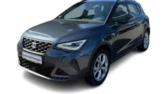 Grau Gebraucht 2024 Seat Arona FR SUV | 22.879 € (Fairer Preis)