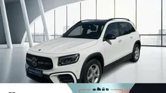 Unilack polarweiß Gebraucht 2024 Mercedes GLB200 AMG line SUV | 40.936 € (Fairer Preis)
