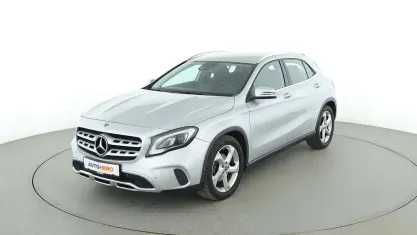 Gebraucht Mercedes GLA180 Urban 122 PS (89 kW) 2018 Grau SUV
