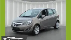 Grau Gebraucht 2015 Opel Meriva Style Van / Kleinbus | 4.800 € (Superpreis)