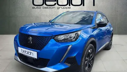 Gebraucht Peugeot e-2008 Allure 100 kW (136 PS) 2022 Blau SUV