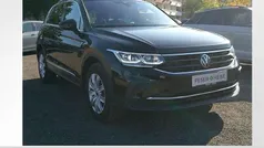 Deep black perleffekt Gebraucht 2024 VW Tiguan Move SUV | 31.990 € (Guter Preis)