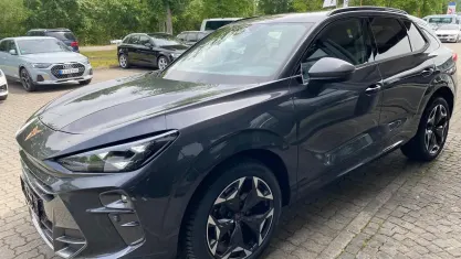 Neu Cupra Terramar VZ 265 PS (194 kW) 2026 Timanfayagrau SUV