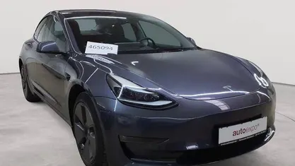 Midnight silver metallic Gebraucht 2022 Tesla Model 3 Limousine | 28.190 € (Fairer Preis)