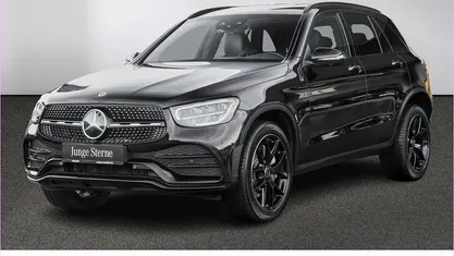 Unilack schwarz uni Gebraucht 2021 Mercedes GLC300e AMG line SUV | 37.480 € (Fairer Preis)