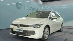 Weiß Gebraucht 2024 VW Golf VIII Limousine | 24.700 € (Fairer Preis)