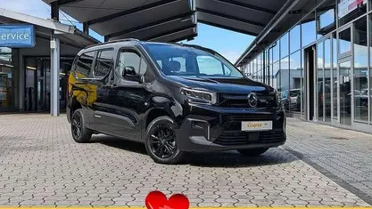 Black metallic Gebraucht 2024 Citroën Berlingo Van / Kleinbus | 31.950 €
