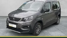 Grau Gebraucht 2023 Peugeot Rifter Allure Van / Kleinbus | 20.890 € (Fairer Preis)