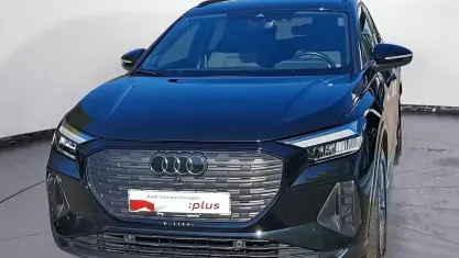 Gebraucht Audi Q4 e-tron Ambiente 219 kW (299 PS) 2023 Schwarz SUV