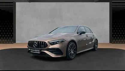 Gebraucht Mercedes A35 AMG AMG 306 PS (225 kW) 2023 Gold Limousine