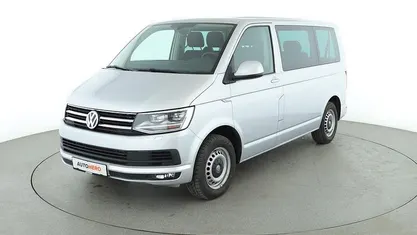 Silber Gebraucht 2017 VW Caravelle Comfortline Van / Kleinbus | 28.430 € (Superpreis)