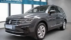 Grau Gebraucht 2023 VW Tiguan Elegance SUV | 30.970 € (Superpreis)
