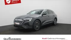 Grau Gebraucht 2024 Audi Q8 e-tron S-Line SUV | 75.980 €