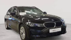 Saphirschwarz metallic Gebraucht 2022 BMW 318 Advantage Kombi | 27.490 € (Guter Preis)
