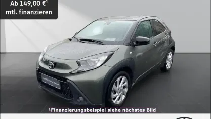 Gebraucht Toyota Aygo X Pulse 72 PS (52 kW) 2022 Cardamon green SUV
