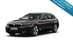 Schwarz Gebraucht 2022 BMW 520 Kombi | 31.444 € (Guter Preis)