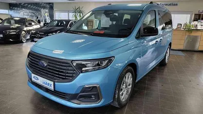 Boundless blue met. Neu 2025 Ford Grand Tourneo Connect Titanium Van / Kleinbus | 39.990 € (Fairer Preis)