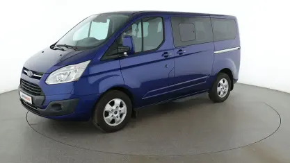 Używany Ford Tourneo Titanium 170 KM (125 kW) 2018 Niebieski Minivan