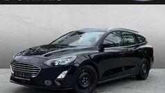 Schwarz Gebraucht 2021 Ford Focus Cool & Connect Kombi | 15.285 € (Fairer Preis)
