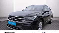 Schwarz Gebraucht 2024 VW Tiguan Allspace Life SUV | 34.889 € (Fairer Preis)