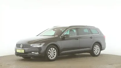 Gebraucht VW Passat Business 150 PS (110 kW) 2022 Mangangrau metallic Kombi