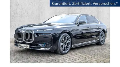 Gebraucht BMW 750e Executive 489 PS (359 kW) 2023 Schwarz Limousine
