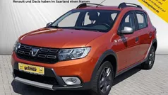 Orange Gebraucht 2018 Dacia Sandero Stepway Kleinwagen | 12.950 € (Teuer)