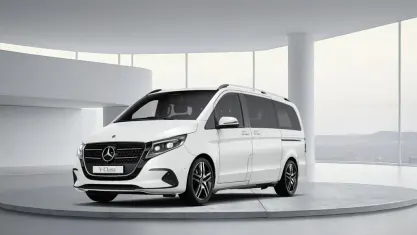 Gebraucht Mercedes V250 Style 190 PS (139 kW) 2025 Bergkristallweiß metallic Van / Kleinbus