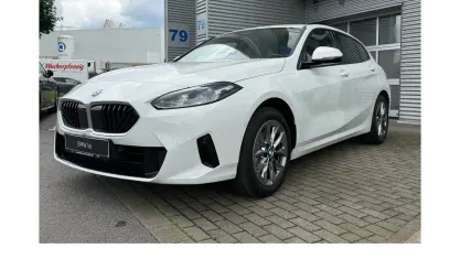 Neu BMW 120 170 PS (125 kW) 2026 Schwarz Kleinwagen