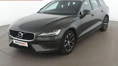 Grau Gebraucht 2020 Volvo V60 Momentum Kombi | 20.450 € (Guter Preis)