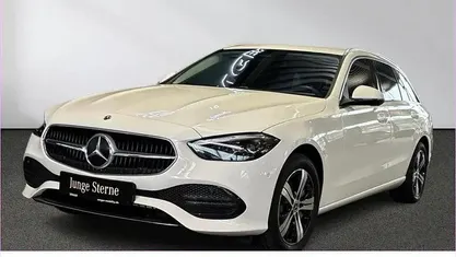 Gebraucht 2024 Mercedes C300e Avantgarde Kombi | 39.630 € (Guter Preis)