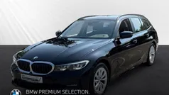 Schwarz Gebraucht 2022 BMW 320 Advantage Kombi | 26.798 € (Fairer Preis)