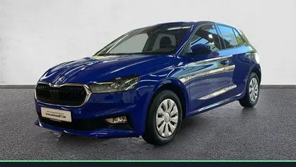 Gebraucht Skoda Fabia Essence 80 PS (58 kW) 2024 Blau Kleinwagen