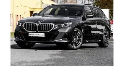 Gebraucht BMW 520 M Sport 190 PS (139 kW) 2025 Grau Kombi