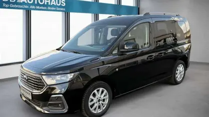 Second-hand Ford Tourneo Connect Titanium 122 CP (89 kW) 2024 Negru Monovolum