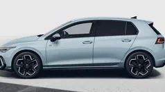 Gebraucht 2025 VW Golf VIII R-line Limousine | 34.157 € (Fairer Preis)