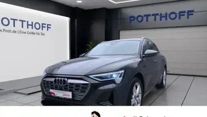 Gebraucht Audi Q8 e-tron S-Line 250 kW (340 PS) 2024 Grau SUV