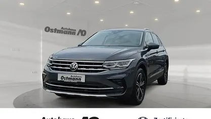 Grau Gebraucht 2021 VW Tiguan Elegance SUV | 25.660 € (Fairer Preis)
