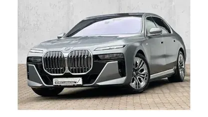 Second-hand BMW i7 M Sport 400 kW (544 CP) 2024 Berlinǎ