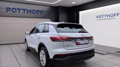 Gebraucht Audi Q4 e-tron Design 150 kW (204 PS) 2022 SUV