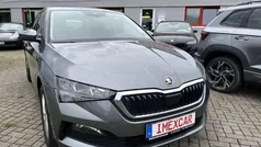 Graphite grau metallic (metallic) Gebraucht 2024 Skoda Scala Style Kleinwagen | 20.990 € (Fairer Preis)