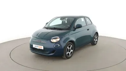 Gebraucht Fiat 500e Action 69 kW (95 PS) 2023 Grün Limousine
