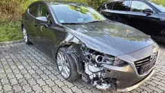 Gebraucht 2015 Mazda 3 Sports-Line Limousine | 3.300 €